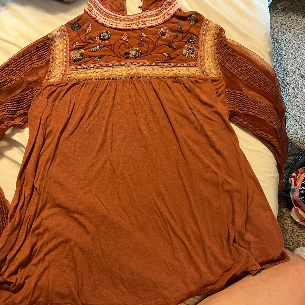 Blink size 1x Embroidered Rust Long Sleeve lace Top